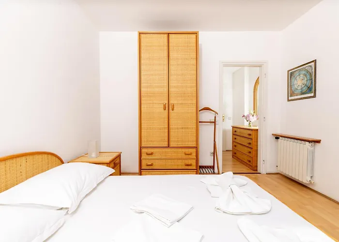 Ξενοδοχείο Timun 3*