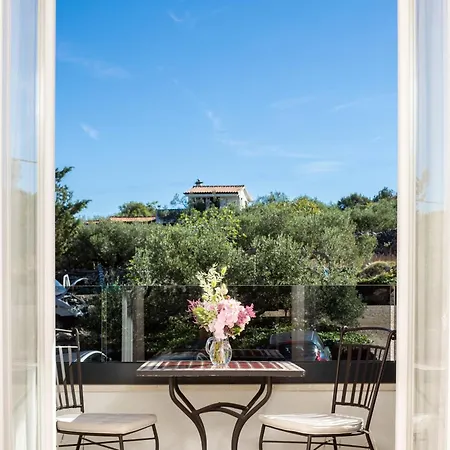 Timun Hotel 3*